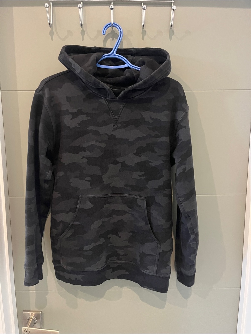 Women’s Lululemon size 6, all yours hoodie fleece